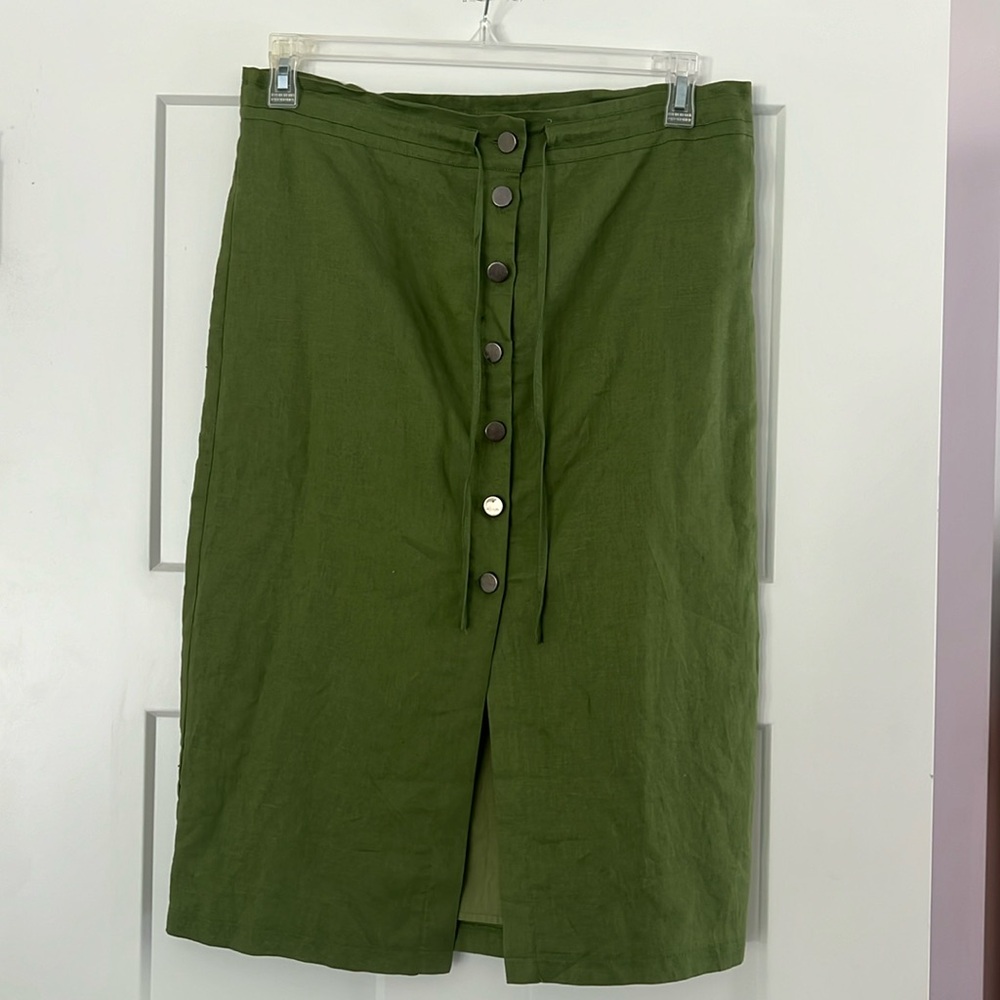 Green Lulu skirt